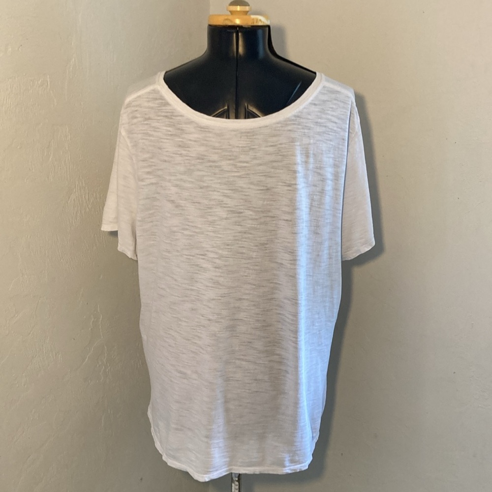 Old Navy Everywhere “Calla Lily” Shirt - Picture 7 of 15